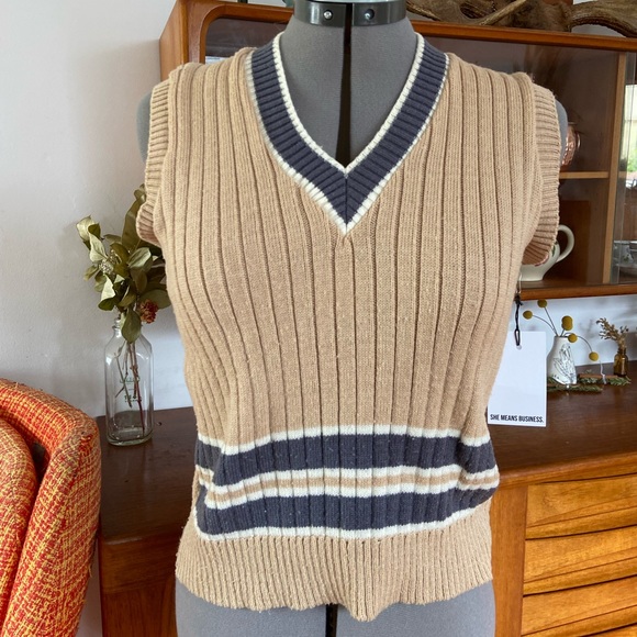 Vintage Tops - Vintage Sweater vest